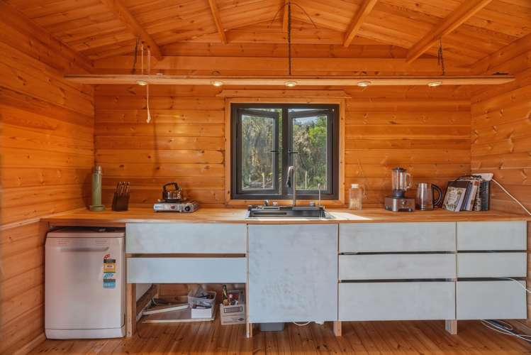 215 Tahanga Road Lake Ohia_7