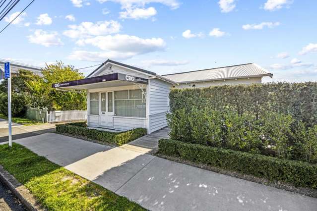 Immaculate Milford Opportunity-Vacant Possession