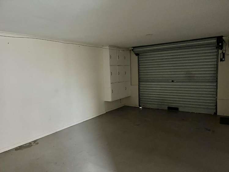 38 Tudor Road Henderson_15