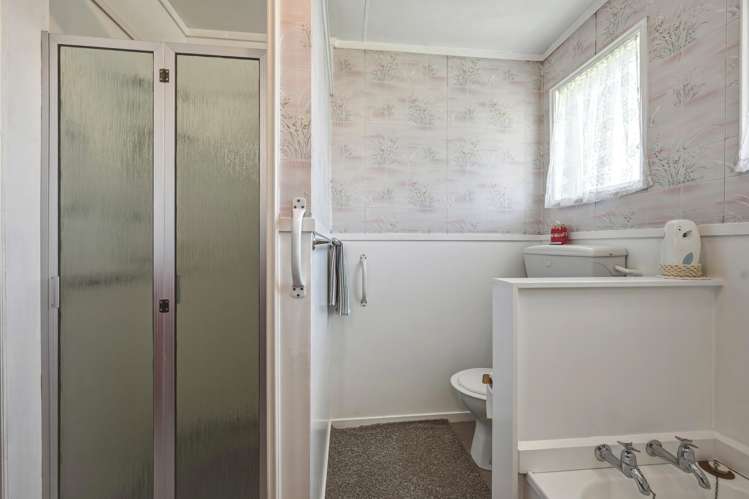25 Browning Crescent Owhata_12