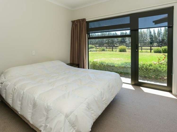 17 The Loop Meeanee_10