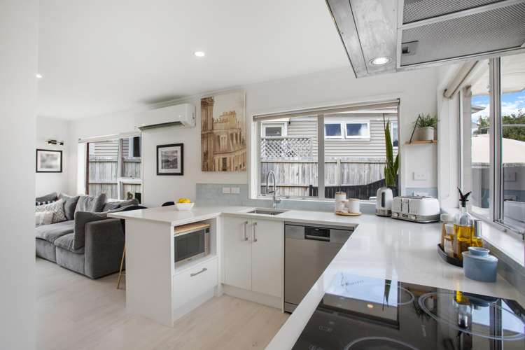 1/61 McClintock Road Massey_10