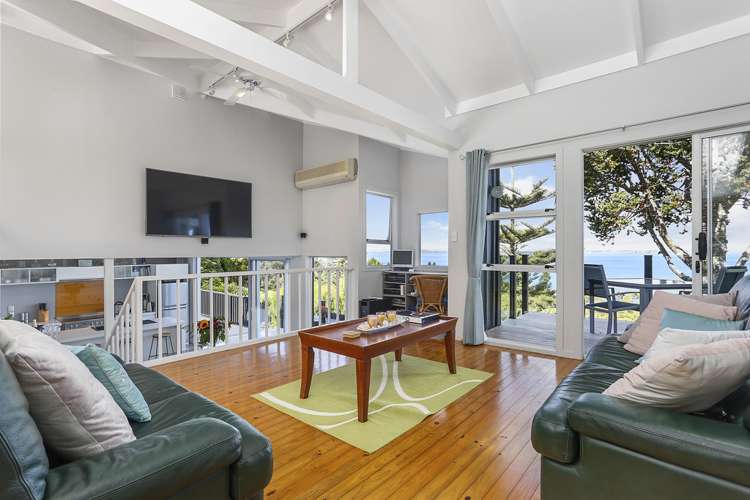 27 Takahe Road Titirangi_6