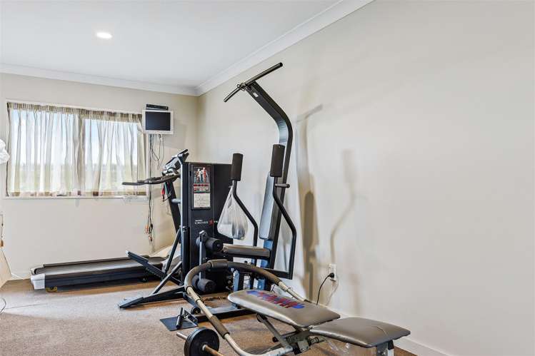 646 Grange Road Burnham_20