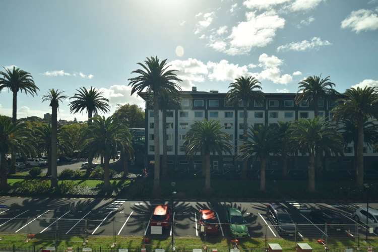 Unit 2A/93-95 Ascot Avenue Remuera_10