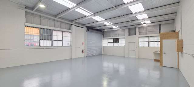 AFFORDABLE REFURBISHED VACANT 110M² UNIT