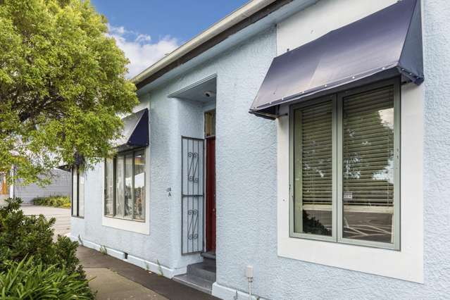 1-2/398 Ferry Road Woolston_1