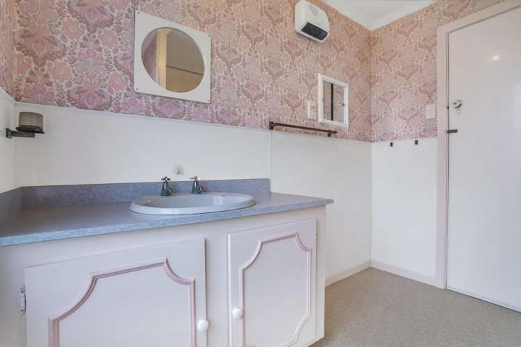 10 John Street Winton_13