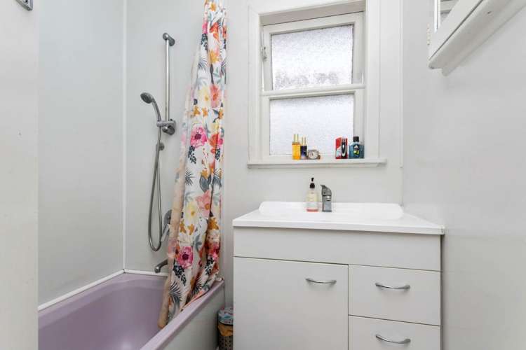 34 Graeme Avenue Mangere East_15