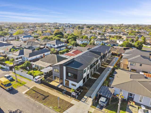 Asking $799,000, 3 bed 2.5 Bath Beauty
