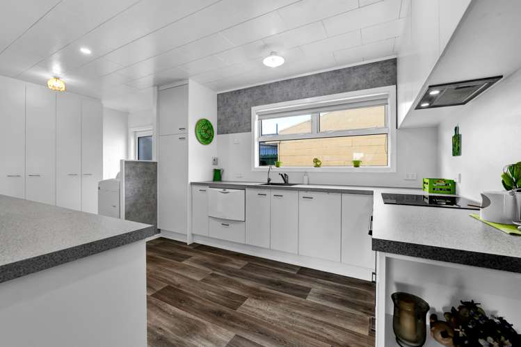 61 Murray Avenue Hawera_7