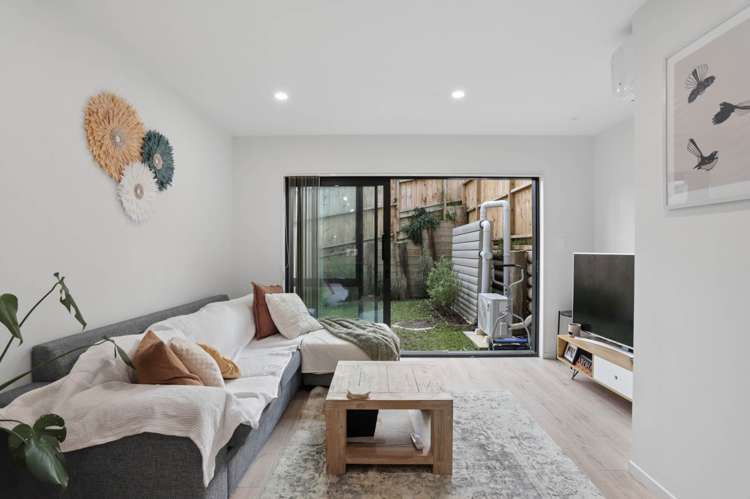 3/16 Reynella Drive Massey_6