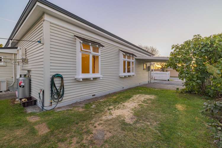 82 Tilford Street Woolston_23