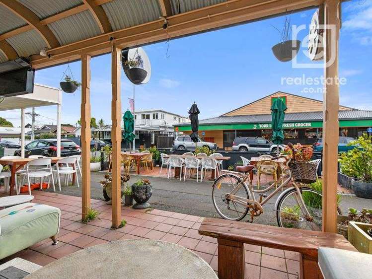 5 Oroua Street Eastbourne_11