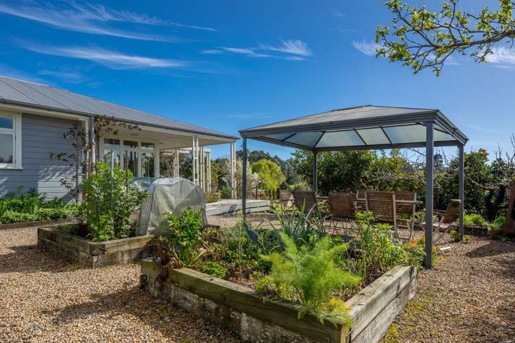 364 The Coastal Highway Redwood Valley_33