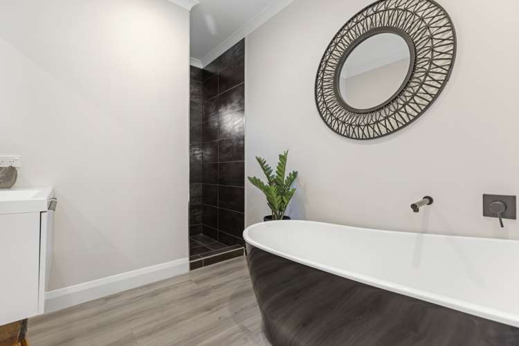 31 Jarrett Terrace Leamington_15