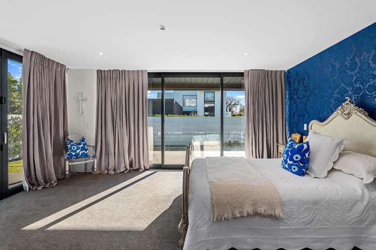 7 Helmores Lane Merivale_29