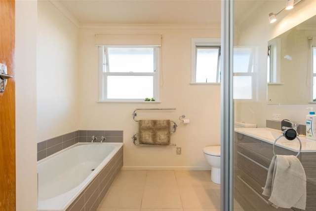 64 Howick Road Redwoodtown_3