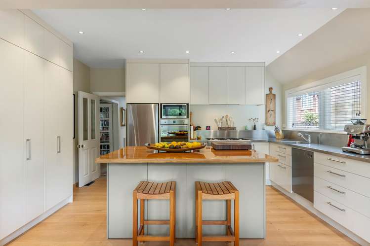 68 Friend Street Karori_10