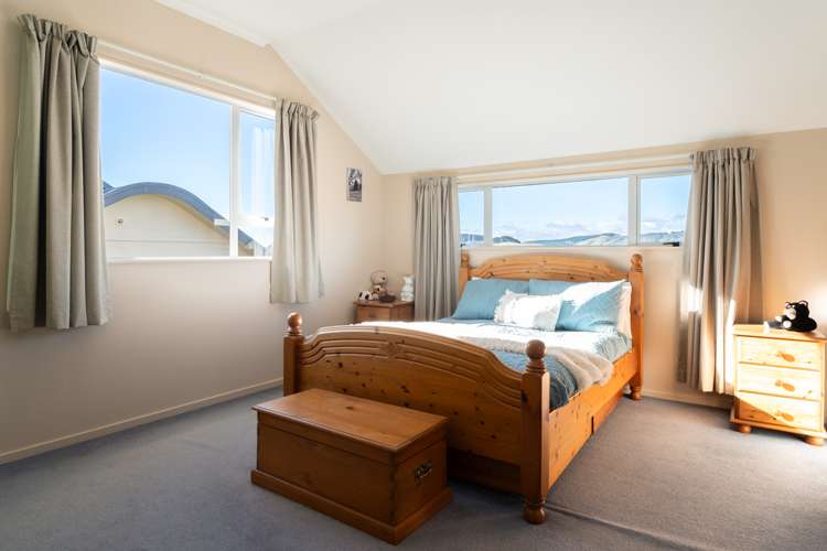 2 Sandybrow Churton Park_11