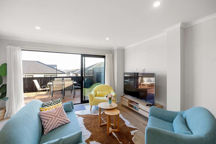 1/36 Maanihi Drive Rototuna North_10