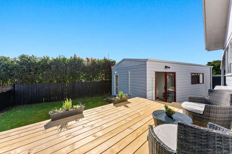 7 Pureora Place Clendon Park_21