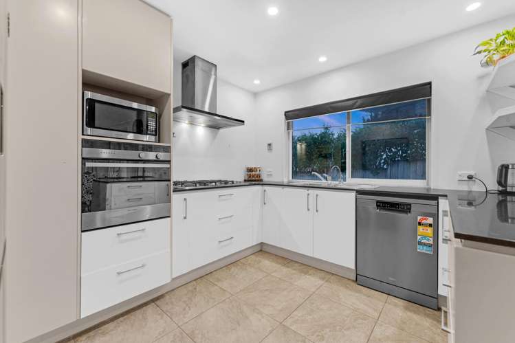 31 Amaretto Avenue Flat Bush_7