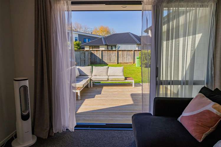 32 Old Farm Road Hamilton East_13