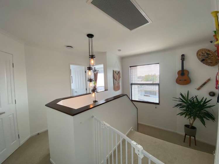 24a Bodi Place Te Atatu South_8