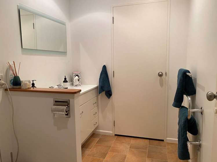 22 Pendrell Road Piha_18