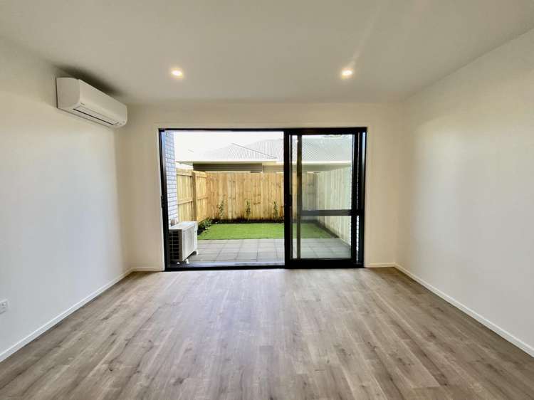 5/12 Enderby Drive 1801_5