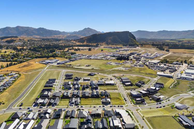Pembroke Terrace, Avalon Station Drive Wanaka_13
