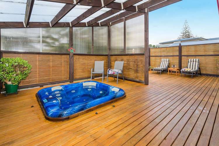 23 Rambler Crescent Beach Haven_14