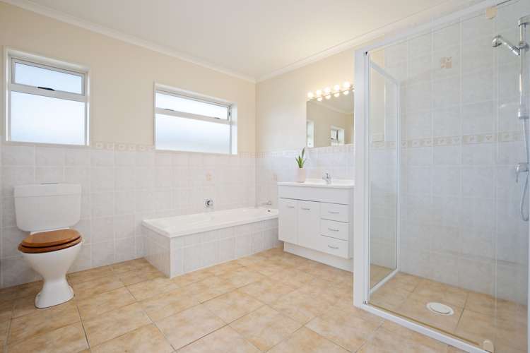 83 Riverside Drive Waiuku_15