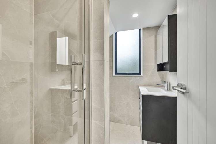 2/163 Edmonton Road Te Atatu South_8