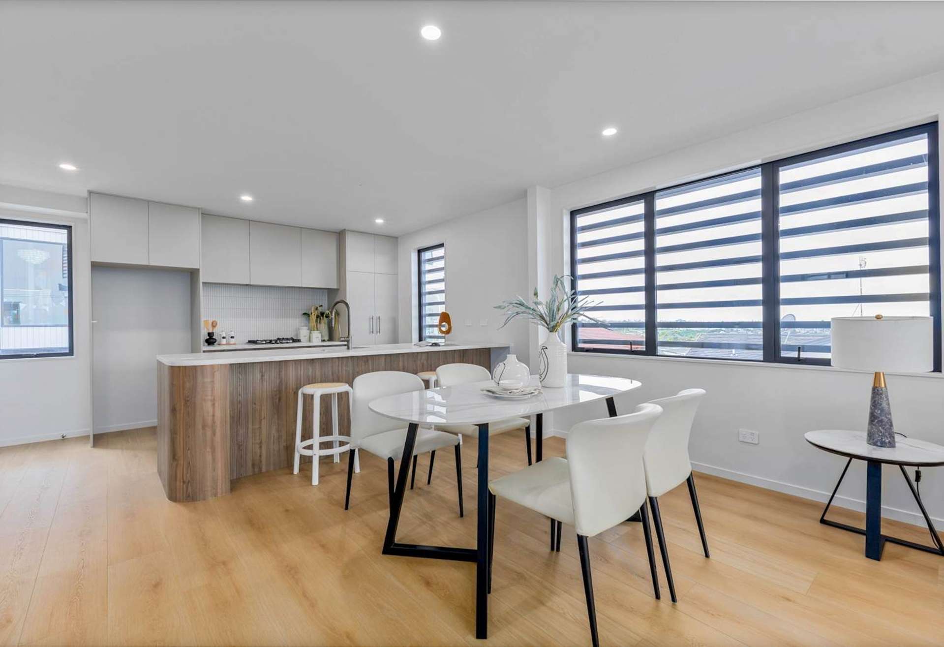 4/589A East Coast Road Browns Bay_0