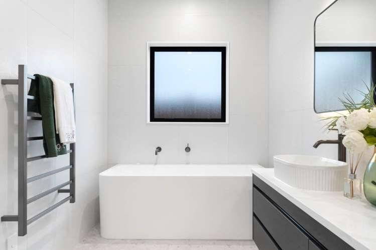 32 Streamview Way Long Bay_17