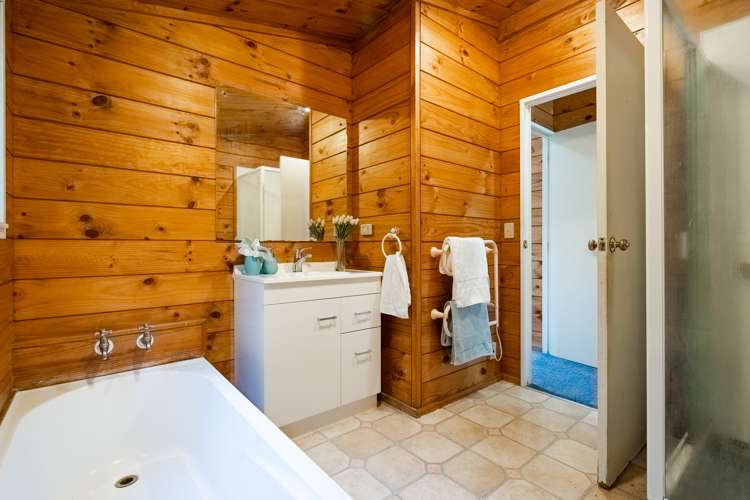 27 Wirihana Road Titirangi_16