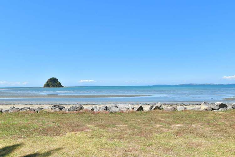 4/34 Waiwera Place Waiwera_1