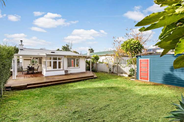 114 Peary Road Mount Eden_13