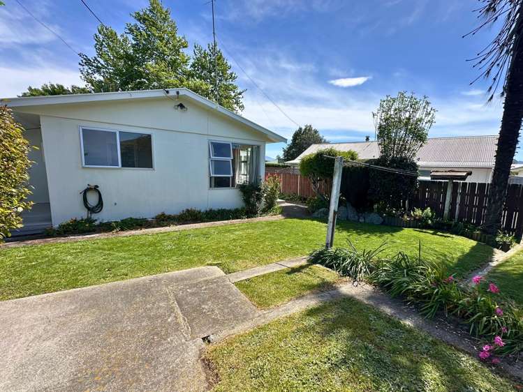 8a Weld Street Blenheim Central_13