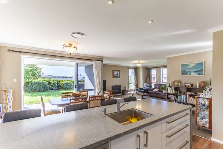 2 Ennisclare Place Waipukurau and Surrounds_10