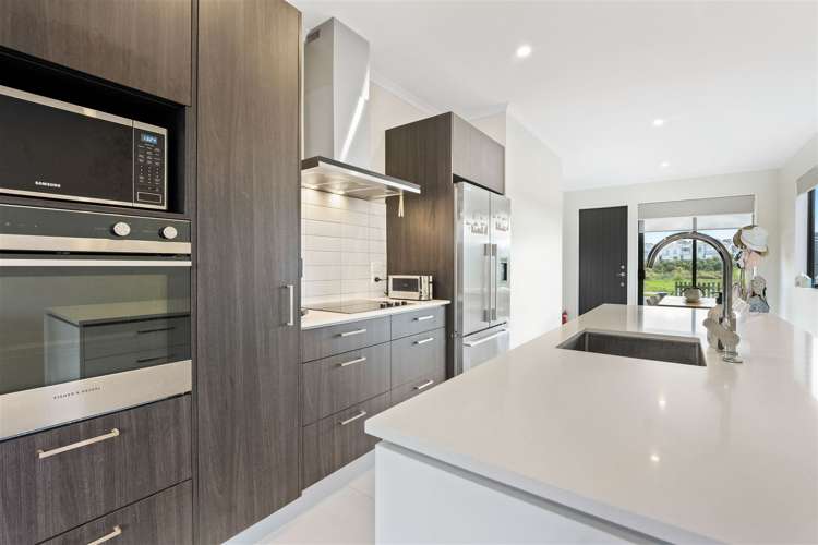 31 Koura Drive Red Beach_5