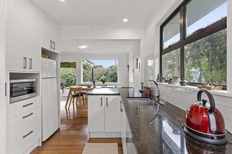 6 Pikitea Road Mangere Bridge_7