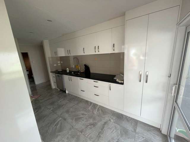 1/12 De Thiery Place Pakuranga Heights_1