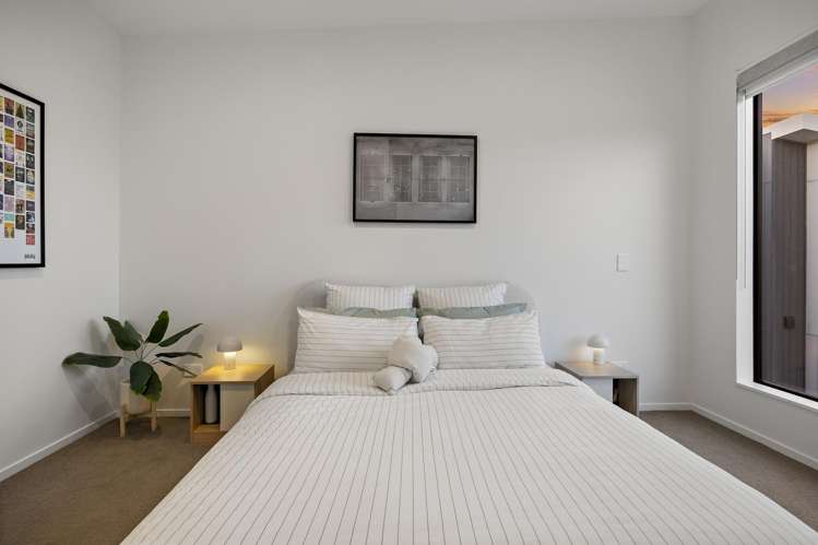 12/82 East Coast Road Milford_15