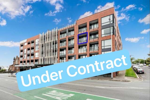 Stylish City Living - Prime Mount Eden Apartment