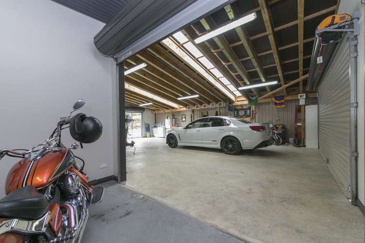 117 Barrett Road Riverhead_23