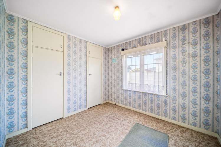 8 Robertson Road Mangere_14