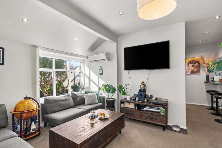 114 Wildberry Street Woolston_8